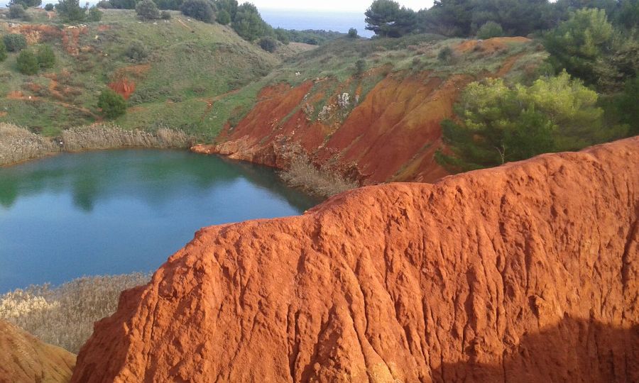 Cava di bauxite Otranto (c).jpg