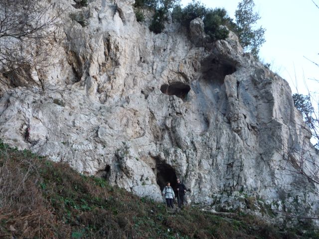 P1320959 Grotte rupestri.jpg