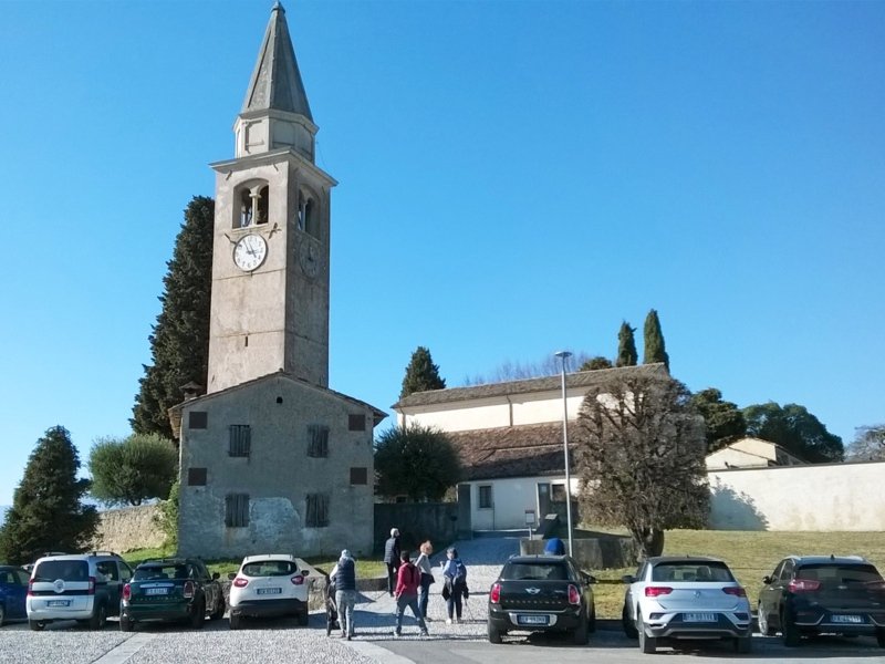 La Pieve di San Pietro  Apostolo, il punto di partenza.