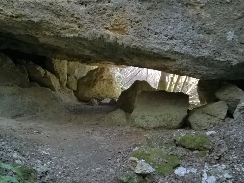 08a-Grotta dea Graspa_800x600.jpg
